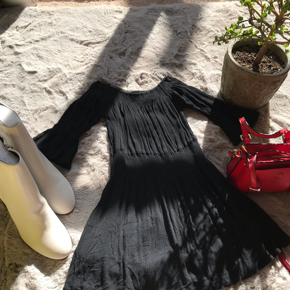 You flatter me mini black dress